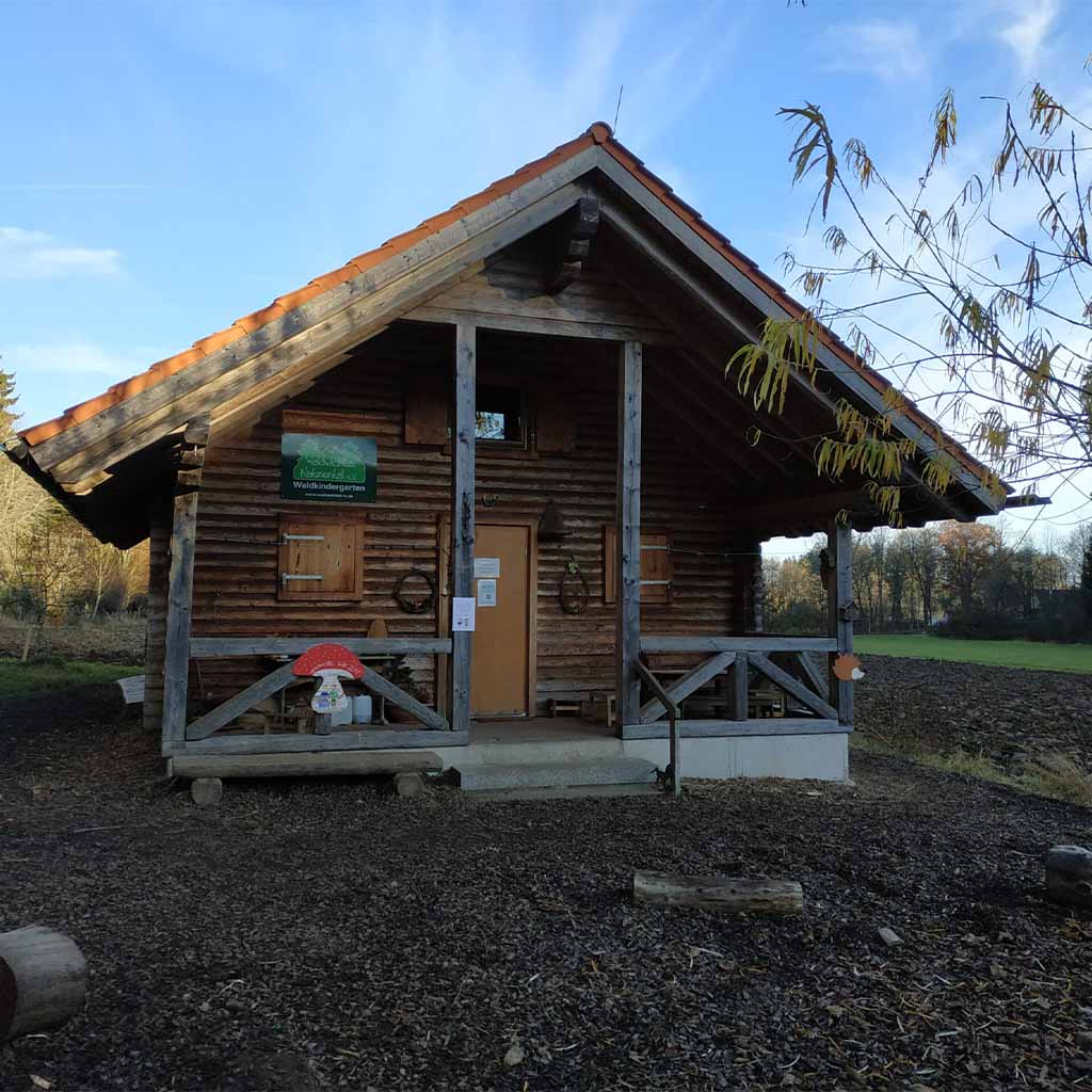 Hütte im Wald